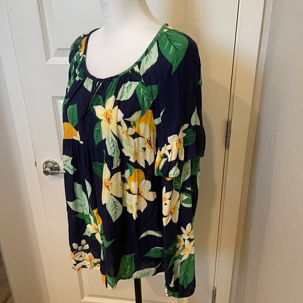 Old Navy Babydoll Peasant Top in Blue Floral - Size Medium - NWOT (326) - Picture 4 of 12